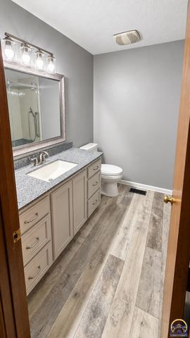 4321 SE 23rd TER, Tecumseh, KS 66542