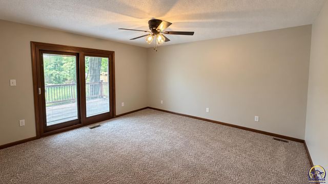 4321 SE 23rd TER, Tecumseh, KS 66542