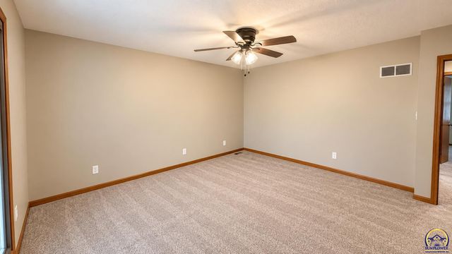 4321 SE 23rd TER, Tecumseh, KS 66542