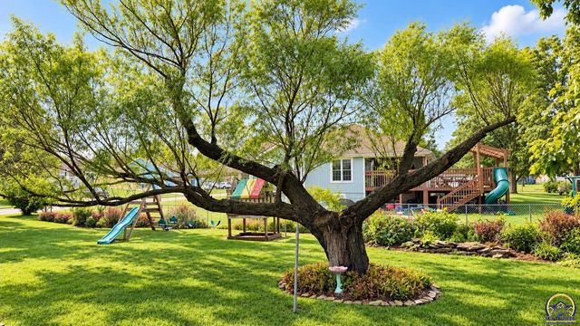 4321 SE 23rd TER, Tecumseh, KS 66542