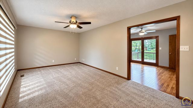 4321 SE 23rd TER, Tecumseh, KS 66542