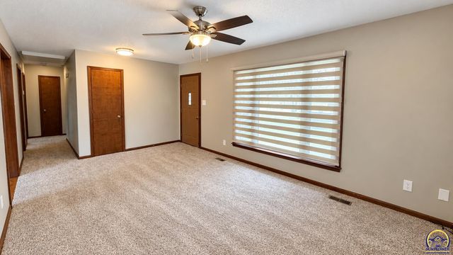 4321 SE 23rd TER, Tecumseh, KS 66542