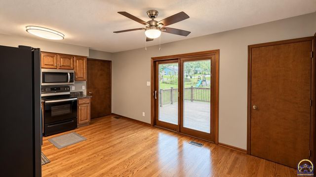 4321 SE 23rd TER, Tecumseh, KS 66542