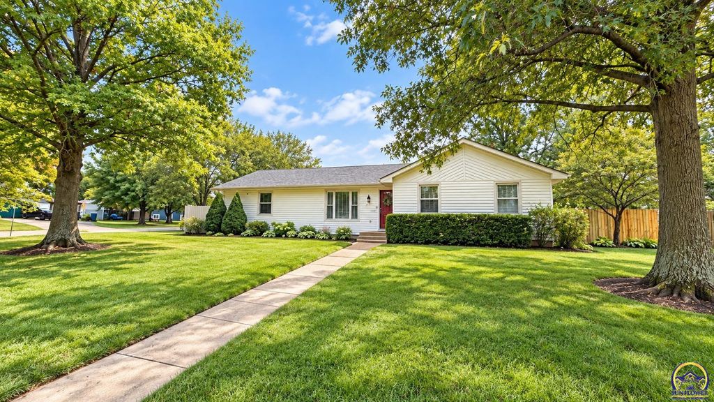 4321 SE 23rd TER, Tecumseh, KS 66542