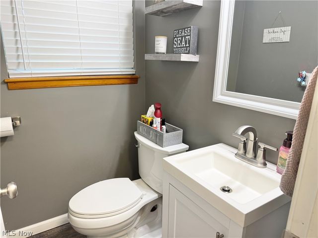 208 Georgia Avenue, Elyria, OH 44035