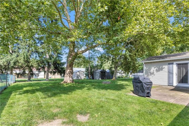 208 Georgia Avenue, Elyria, OH 44035