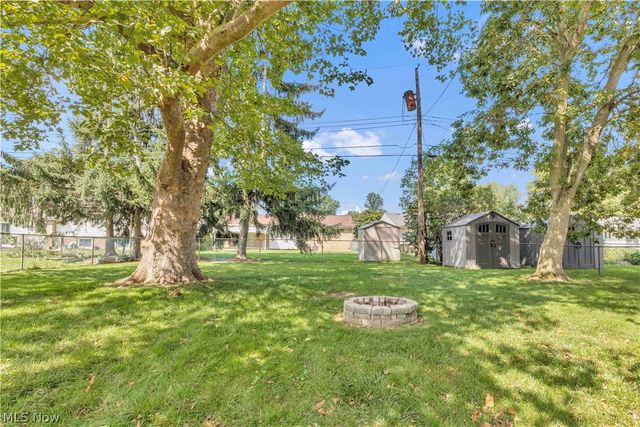 208 Georgia Avenue, Elyria, OH 44035