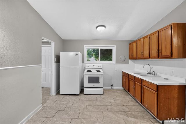 6619 Graybirch Drive, St Louis, MO 63134