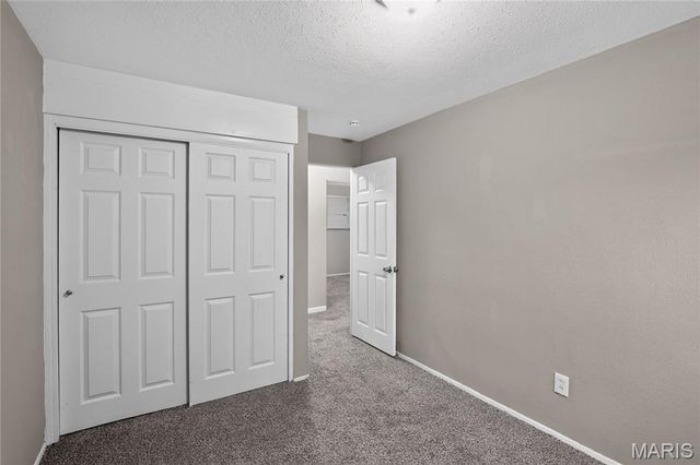 6619 Graybirch Drive, St Louis, MO 63134