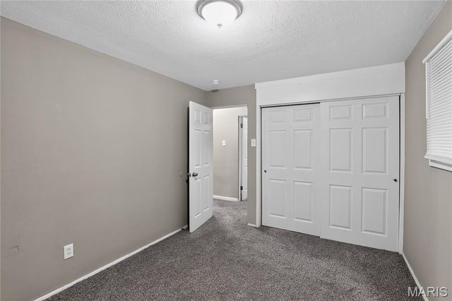 6619 Graybirch Drive, St Louis, MO 63134
