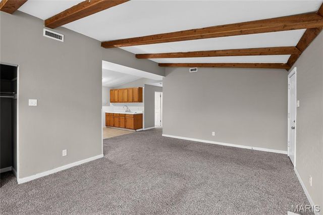 6619 Graybirch Drive, St Louis, MO 63134