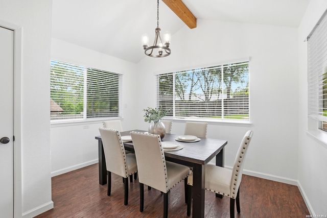 105 Mossridge, Universal City, TX 78148