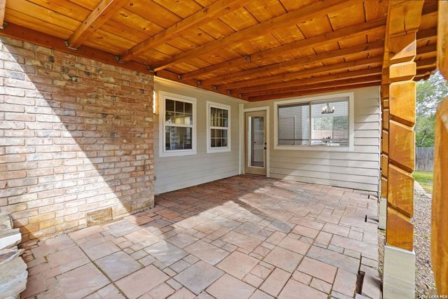 105 Mossridge, Universal City, TX 78148