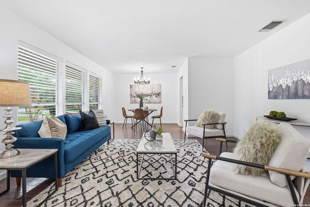 105 Mossridge, Universal City, TX 78148