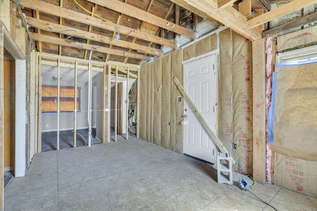 2717 Mcguffey Road, Columbus, OH 43211