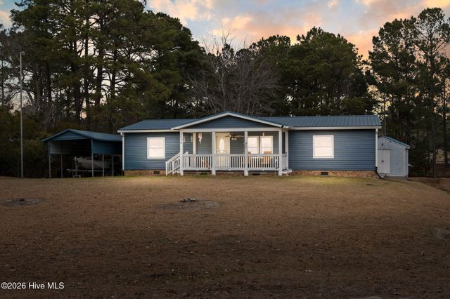 5276 Nighthawk Court SW, Shallotte, NC 28470