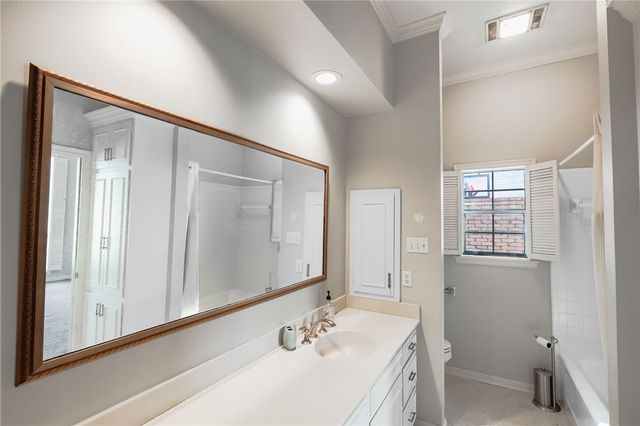 808 Dogwood Lane, Bryan, TX 77802