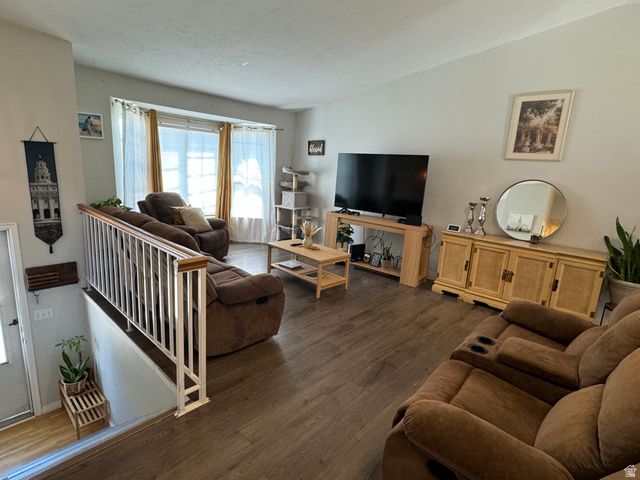 1542 W CRYSTAL RIDGE DR, West Jordan, UT 84084