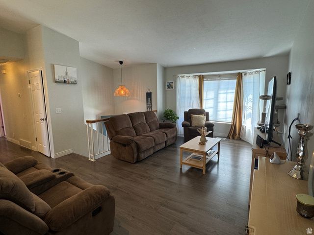 1542 W CRYSTAL RIDGE DR, West Jordan, UT 84084