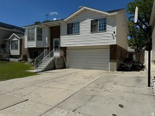 1542 W CRYSTAL RIDGE DR, West Jordan, UT 84084