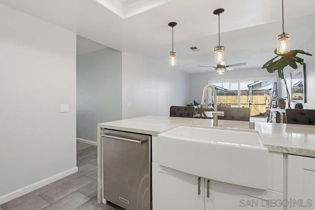 5308 Caminito Velasquez, San Diego, CA 92124