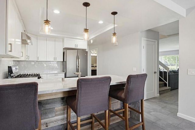 5308 Caminito Velasquez, San Diego, CA 92124