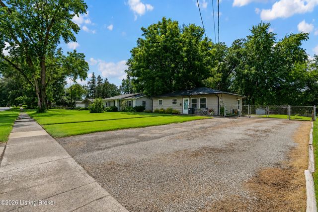 9923 Appollo Lane, Louisville, KY 40272