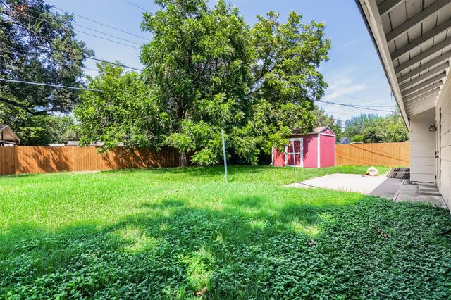 2013 Southern Oaks DR, Austin, TX 78745