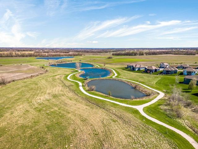 27602 E 128th Court, Lee's Summit, MO 64086