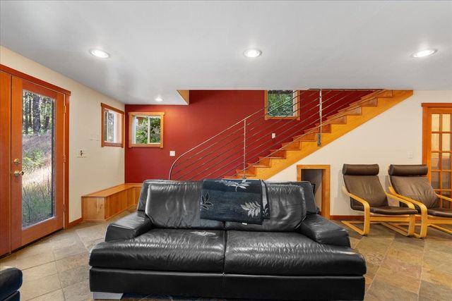 17607 Hooker Oak Rd, Nevada City, CA 95959