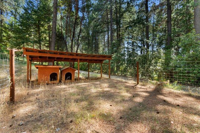 17607 Hooker Oak Rd, Nevada City, CA 95959