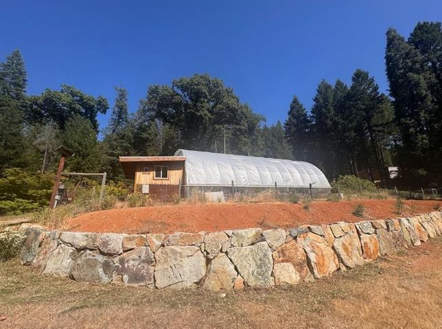 17607 Hooker Oak Rd, Nevada City, CA 95959