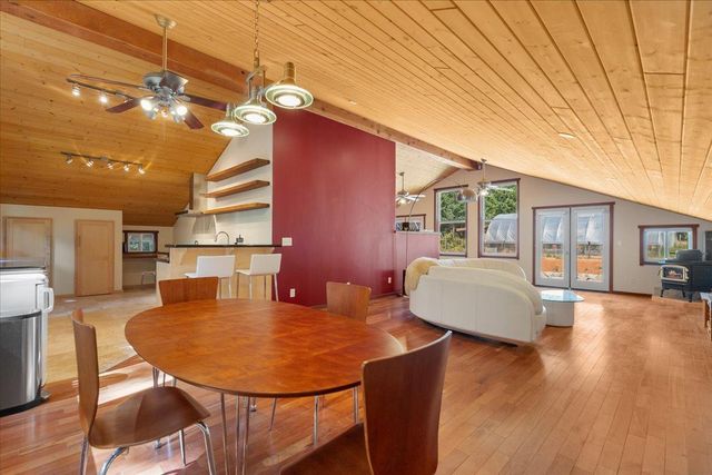 17607 Hooker Oak Rd, Nevada City, CA 95959
