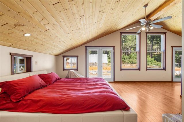 17607 Hooker Oak Rd, Nevada City, CA 95959