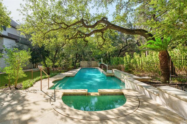 2900 Meandering River CT, Austin, TX 78746