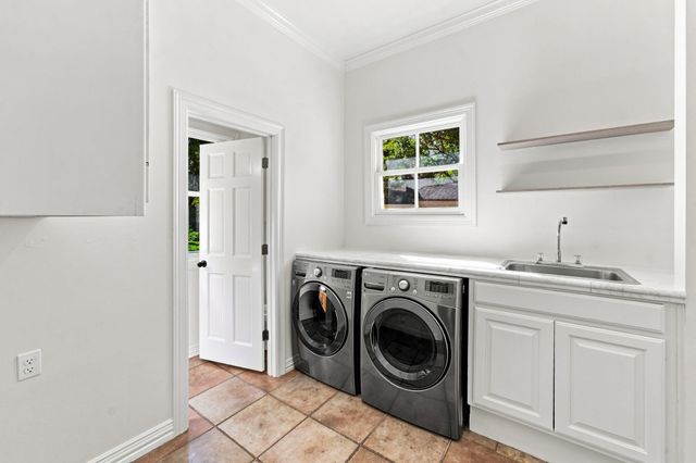 2900 Meandering River CT, Austin, TX 78746