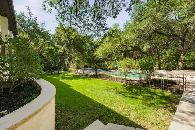 2900 Meandering River CT, Austin, TX 78746