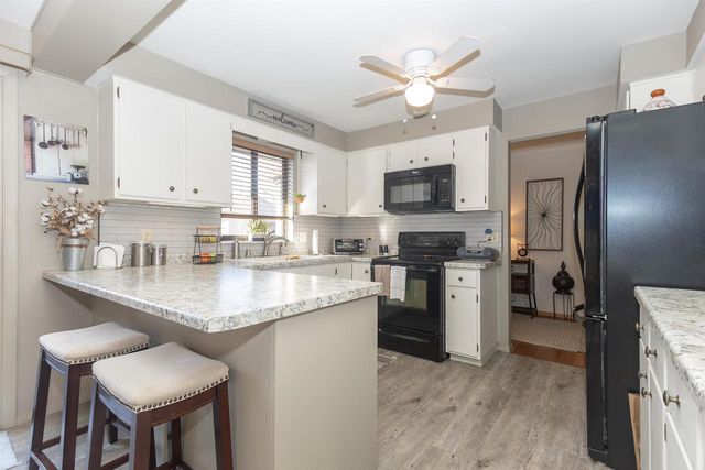 841 E WINDFIELD PLACE, Appleton, WI 54911