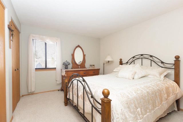 841 E WINDFIELD PLACE, Appleton, WI 54911