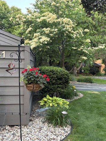 841 E WINDFIELD PLACE, Appleton, WI 54911