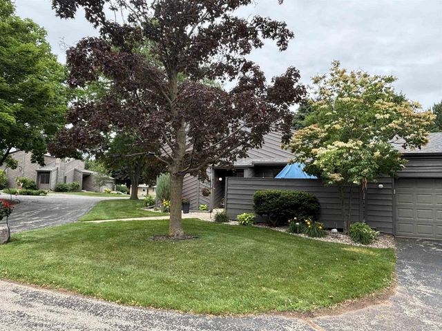 841 E WINDFIELD PLACE, Appleton, WI 54911