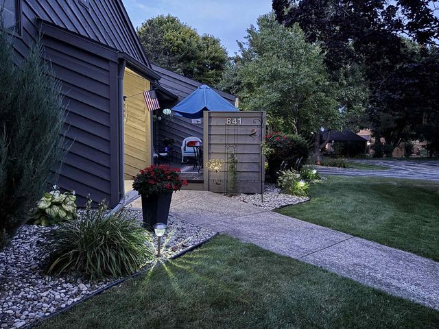 841 E WINDFIELD PLACE, Appleton, WI 54911
