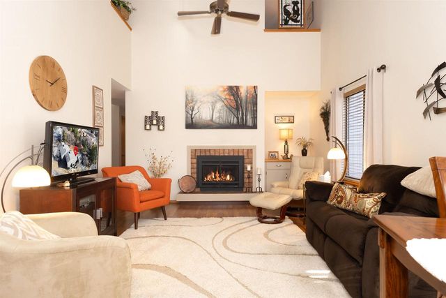 841 E WINDFIELD PLACE, Appleton, WI 54911