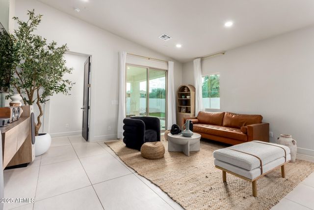 45653 W KELLER Drive, Maricopa, AZ 85139