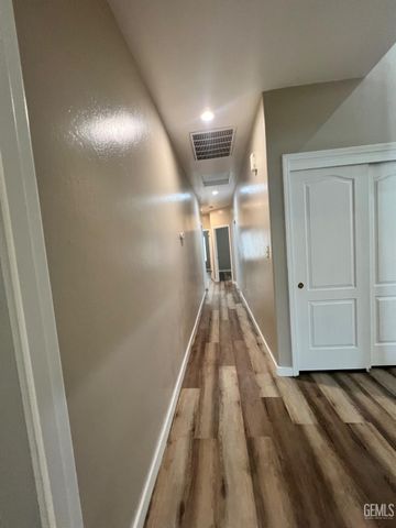 3205 Petite Sirah Street, Bakersfield, CA 93306