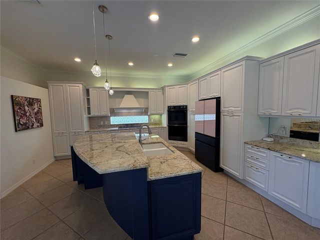 2181 CALUSA LAKES BOULEVARD, Nokomis, FL 34275