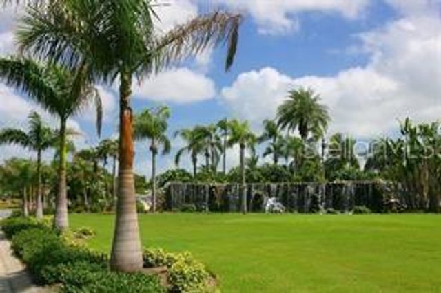 2181 CALUSA LAKES BOULEVARD, Nokomis, FL 34275