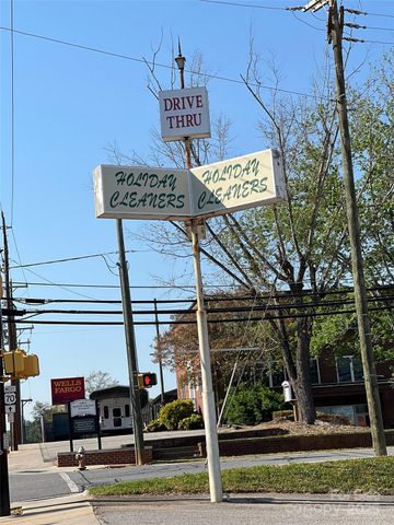 166 N Logan Street, Marion, NC 28752