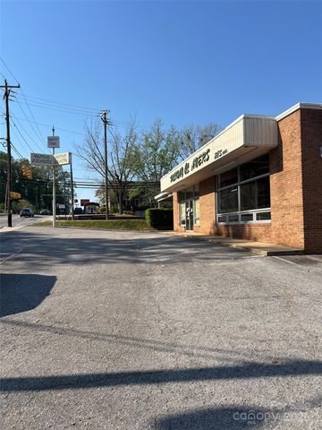 166 N Logan Street, Marion, NC 28752