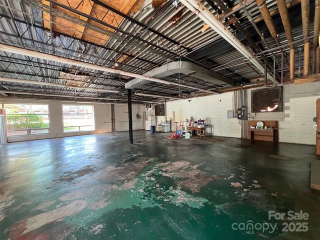 166 N Logan Street, Marion, NC 28752